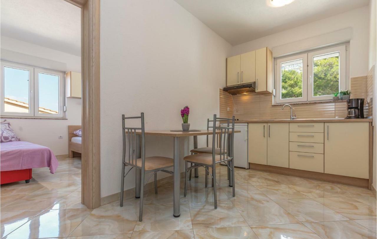 Beautiful Apartment In Krvavica With Kitchen ภายนอก รูปภาพ